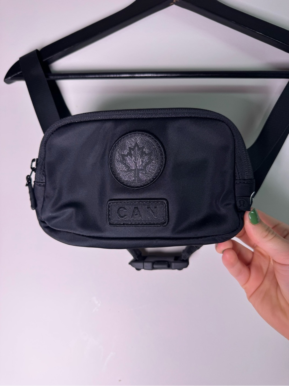 Black Crossbody Belt Bag - Picture 1 of 2